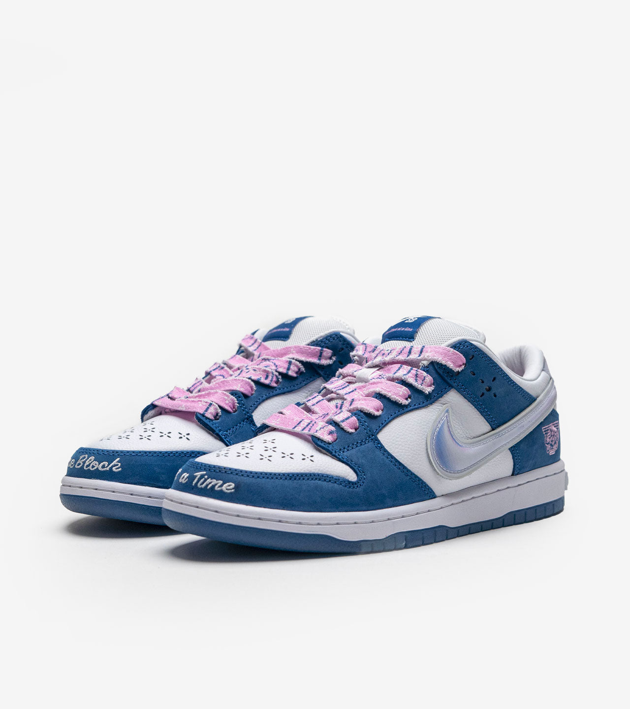 Nike SB Dunk Low Born X Raised One Block At A Time