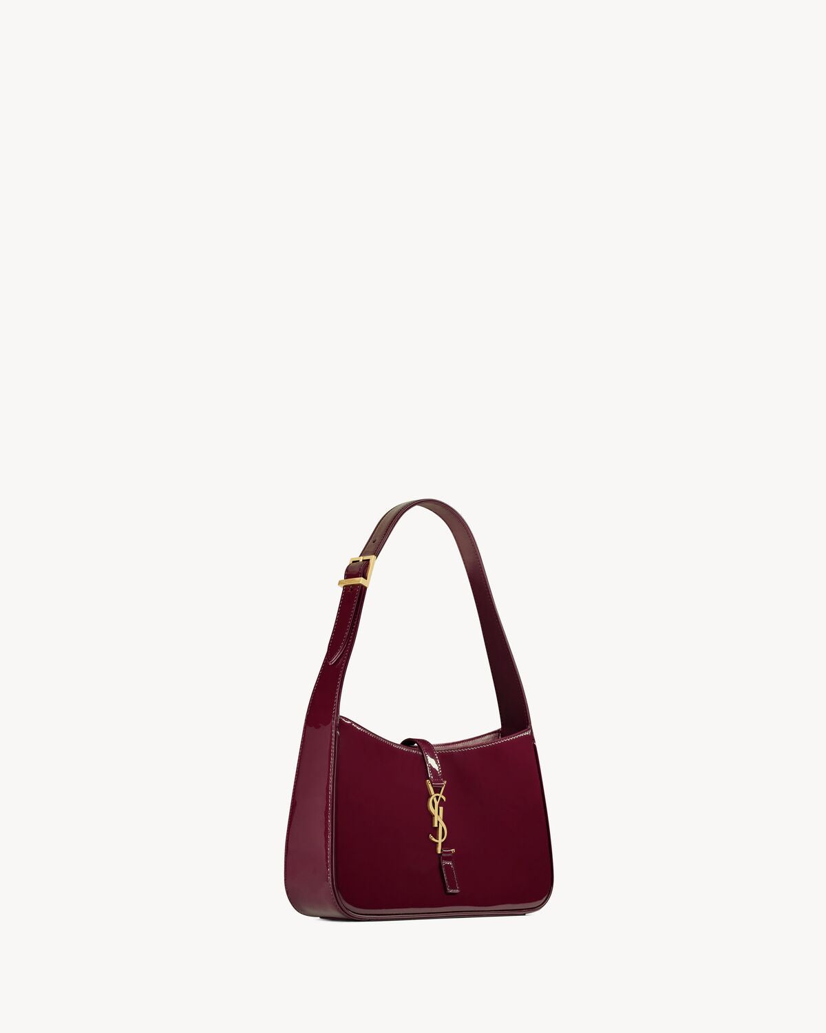 LE 5 À 7 EN CUIR VERNI