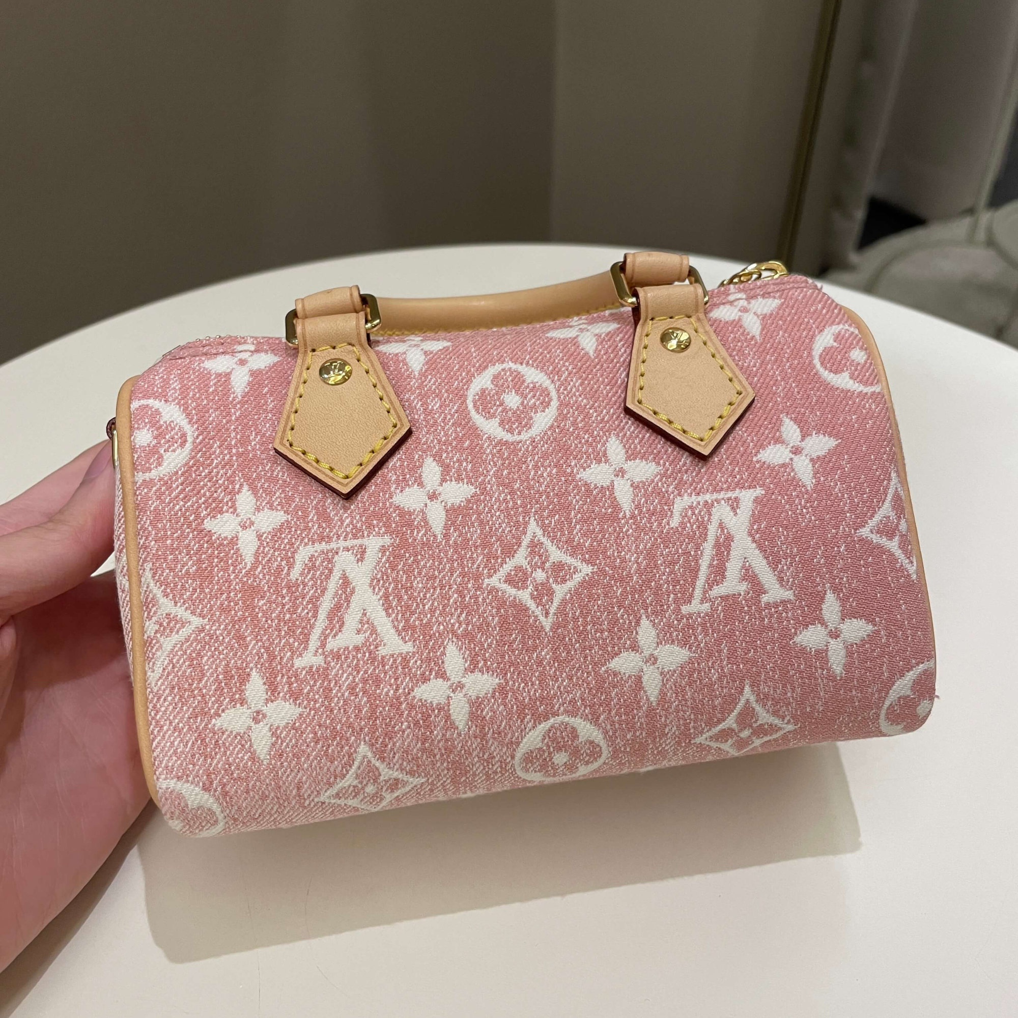 Sac Louis Vuitton Nano Speedy Rose