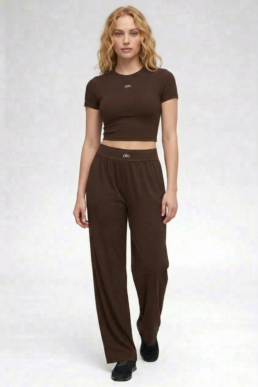 Ensemble Trousser & T-shirt Alo